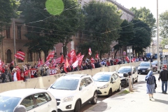 Demo vor dem Haus