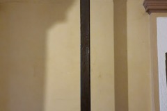 Kreuz im Eingangsbereich