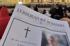 Totenmesse für Papast em. Benedikt XVI.